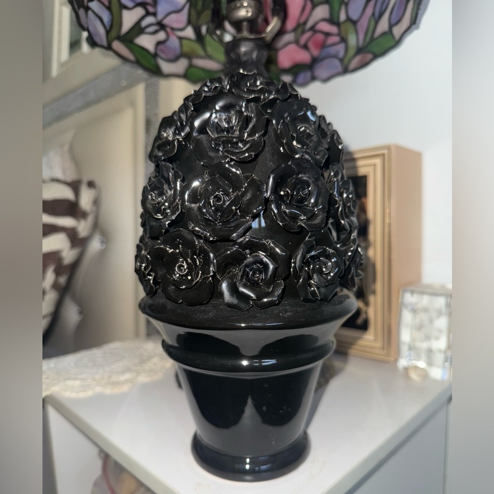 Ceramic Rose Vase 🖤
